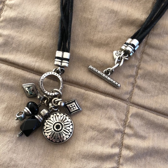 Retired Brighton TUNIS toggle charm necklace - Picture 3 of 12